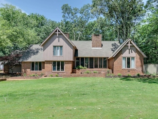 307 Meadowgrove Ln, Memphis, TN 38120
