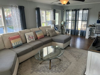 545 Plymouth St Unit 287, Vero Beach, FL 32966