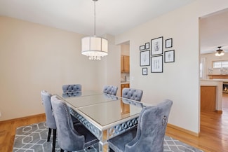 3703 Livingston Ave, Wayzata, MN 55391
