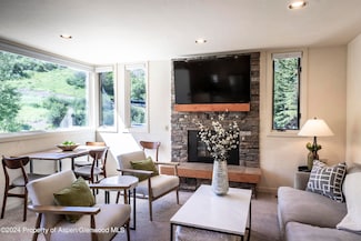 135 Carriage Way Unit 5, Snowmass Village, CO 81615