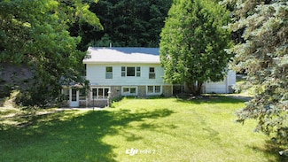 2731 N Lake Shore Dr, Harrisville, MI 48740