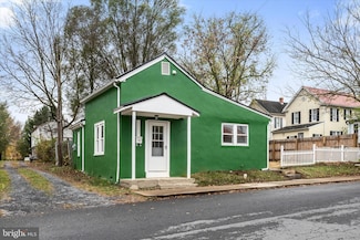 715 Buxton St, Martinsburg, WV 25401