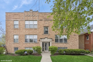 2456 W Grace St Unit 2E, Chicago, IL 60618