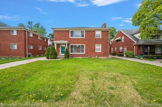 2180 Vernier Rd, Grosse Pointe Woods, MI 48236