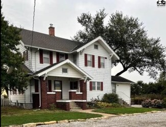 19327 NW 108th St, Moundridge, KS 67107