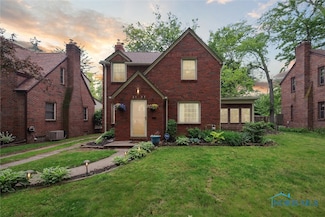 3127 Drummond Rd, Toledo, OH 43606