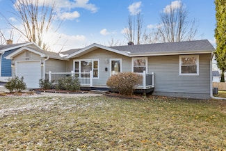 313 S 13th St, Saint Charles, IL 60174