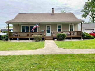 901 S Market St, Winamac, IN 46996