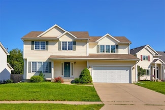 7523 Aspen Dr, West Des Moines, IA 50266