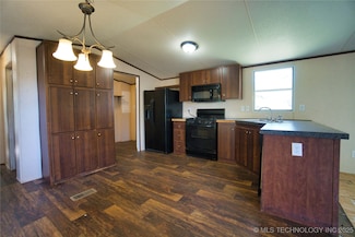 312 NE 6th St, Anadarko, OK 73005