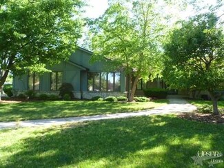 4236 Bello Dr, Fort Wayne, IN 46815