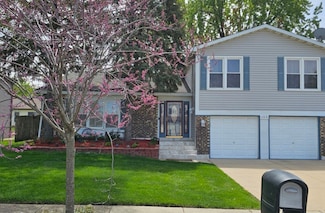 155 Hesterman Dr, Glendale Heights, IL 60139