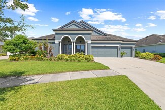6947 Crestpoint Dr, Apollo Beach, FL 33572