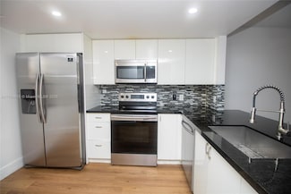 7200 NW 1st St Unit 103, Plantation, FL 33317