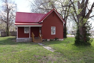 315 W 5th St, Lockwood, MO 65682