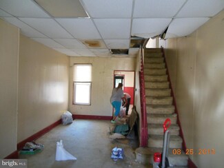 135 S 2nd Ave, Reading, PA 19611