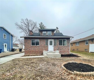 1441 56th St, Des Moines, IA 50311