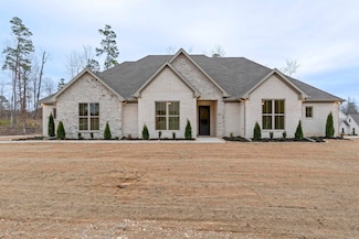 200 Middleton Place Dr, Benton, AR 72019