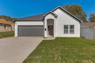 5520 Goodman Ave, Fort Worth, TX 76107