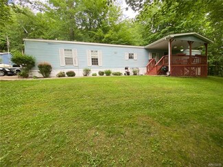 10200 Osmun Rd, Farmersville Station, NY 14060