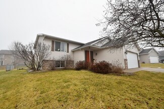 822 19th St, Zumbrota, MN 55992