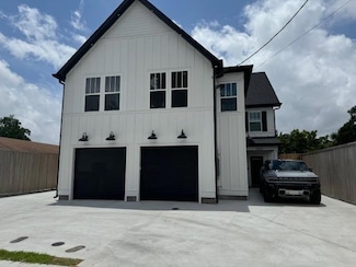 4322 Barnard St, Metairie, LA 70001