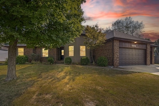 5618 S Kimbrough Ave, Springfield, MO 65810