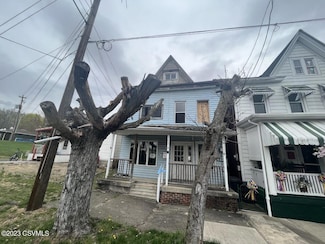 429 N Market St, Mount Carmel, PA 17851