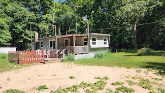 5213 S Newcosta Ave, Newaygo, MI 49337