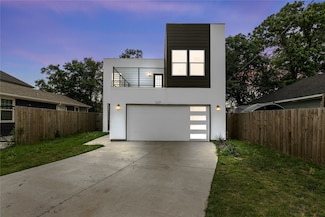 3211 Chihuahua Ave, Dallas, TX 75212