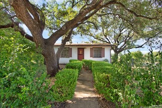 4946 Flint St, San Antonio, TX 78228