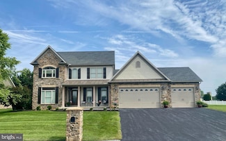 202 Summer Breeze Ln, Chambersburg, PA 17202
