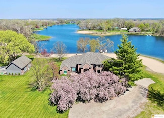 2505 Campanile Rd, Waterloo, NE 68069