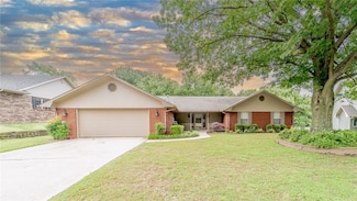 1702 Granada Dr, Springdale, AR 72762