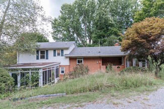 5922 Borden Grant Trail, Raphine, VA 24472