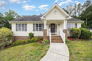 426 Carriage Ln, Linwood, NC 27299