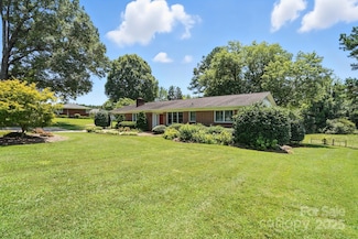 3427 N Carolina 16, Denver, NC 28037