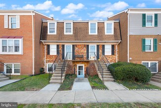 1025A Margate Ct, Sterling, VA 20164