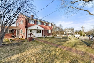 215 Rocky Point Ave, Warwick, RI 02889