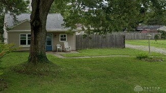 1894 E Skyview Dr, Beavercreek, OH 45432
