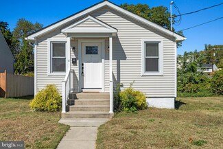 437 Ridge Ave, Glendora, NJ 08029