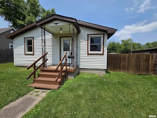 311 E Prairie St, Centralia, IL 62801