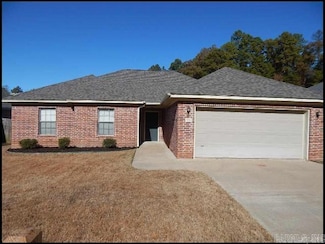 521 Wisteria Dr, Bauxite, AR 72011