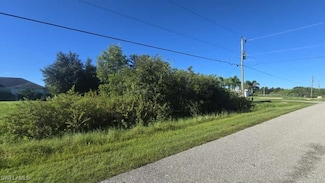 24TH Avenue NE, Naples, FL 34120