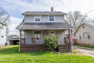 1132 Mckinley St NE, Warren, OH 44483