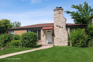 2542 S 7th Ave, Riverside, IL 60546