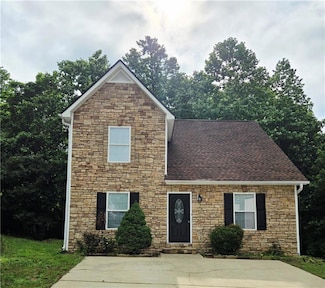 204 Twin Pines Ct, Dallas, GA 30132