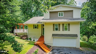 312 Sourwood Hills Rd, Bristol, TN 37620