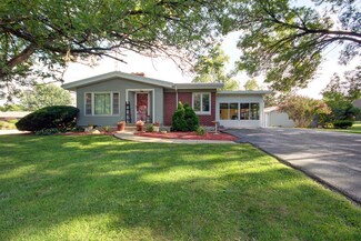 104 E Casebeer St, Newman, IL 61942