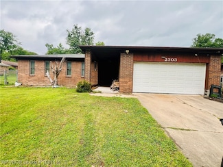 2303 Willow St, van Buren, AR 72956